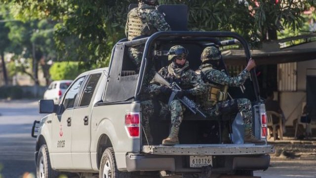Criminales decapitan a cinco en Michoacán