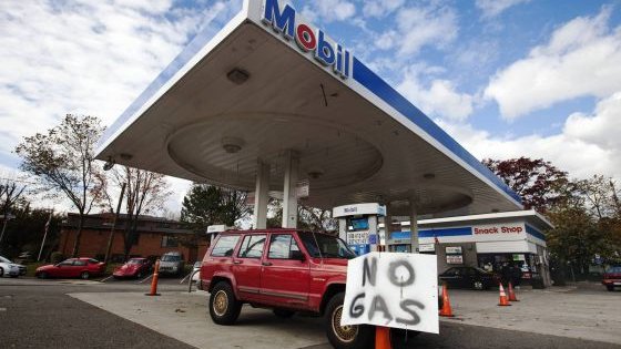 Nueva York raciona la gasolina para garantizar el suministro tras Sandy