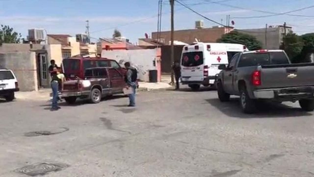 Hieren a dos a balazos en Vistas del Valle, en Juárez