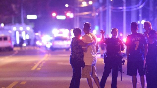 Ataque a bar gay en Orlando deja al menos 50 muertos