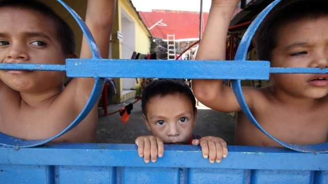 Autoridades mexicanas tienen perdidos a 400 niños migrantes centroamericanos