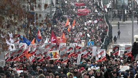 Thousands march in Moscow to protest Russia’s adoption ban
