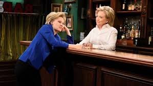 Hillary Clinton se burla de Trump en “Saturday Night Live”