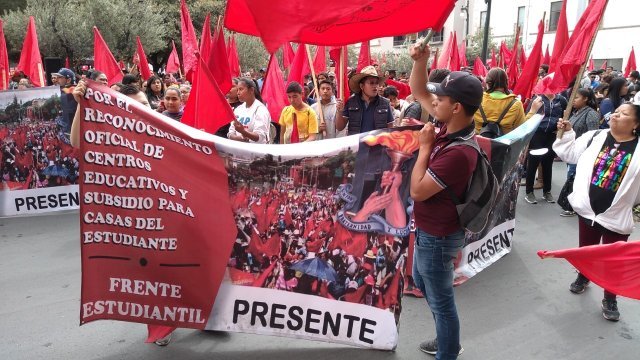 Estudiantes se movilizarán por sus becas “Benito Juárez”; no les han llegado