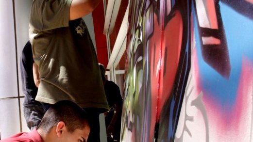 Primera galería-graffiti al aire libre