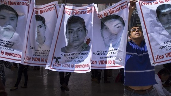 Con verdad histórica buscan cerrar caso Ayotzinapa: padres de los 43