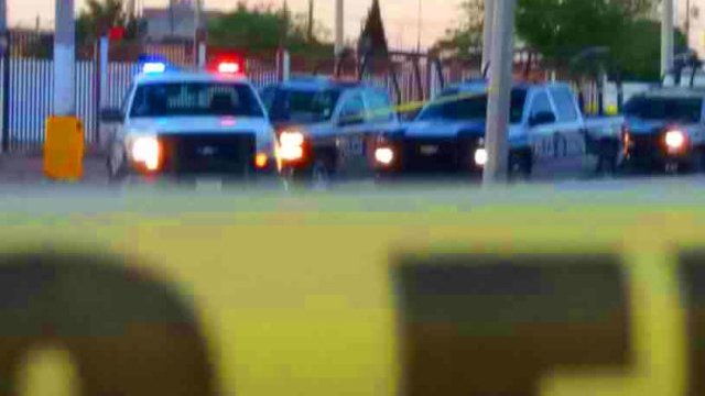 Dos hombres fueron baleados en Juárez cuando empujaban una camioneta