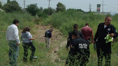 Encuentran a hombre sin vida en carretera libre a Cuauhtémoc