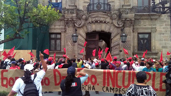 Antorchistas de Jalisco realizan cuatro manifestaciones simultáneas
