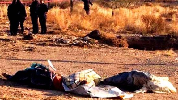 Avientan los cadáveres de 3 ejecutados en camino del Valle de Juárez