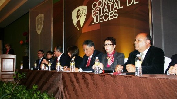 Concluyen jueces histórico congreso de análisis legal
