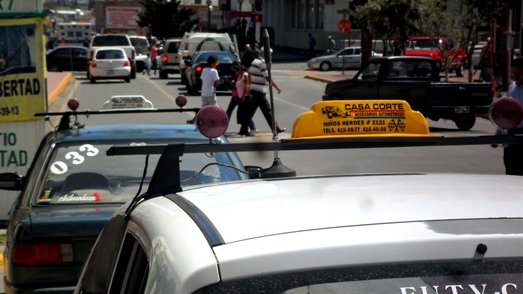 Taxistas extorsionados piden apoyo de autoridades