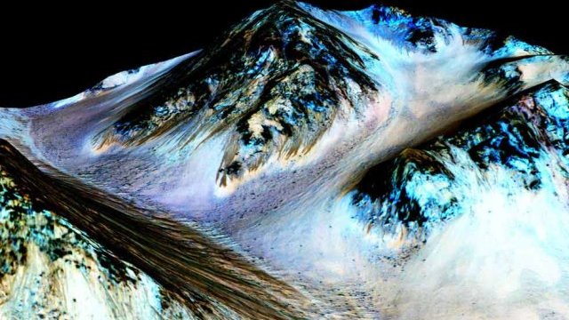 La NASA revela nuevas evidencias de agua en Marte