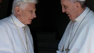 Por primera vez, dos Papas en el Vaticano