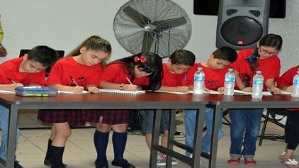 Realizan escuelas primarias concurso sobre deletreo e inglés 