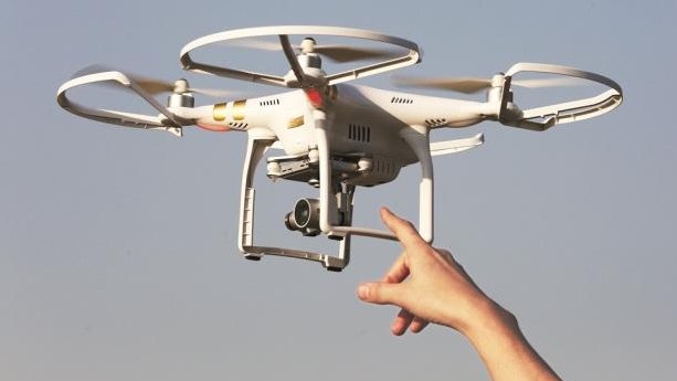 Aeropuerto de Varsovia suspende aterrizajes por presencia de drones
