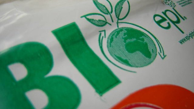 Científicos de la UNAM crean bolsas biodegradables