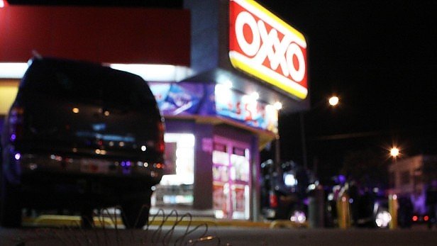 Inaugura Oxxo tienda número 10 mil en Parral