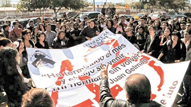 Impacta en Juárez, marcha de estudiantes de UACJ por Ayotzinapa