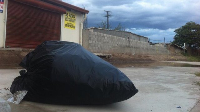 Desperdigan restos humanos en bolsas en Ciudad Juárez