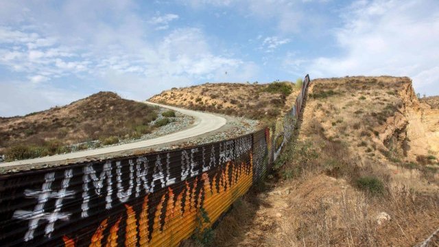 El muro de Trump: que dijo mi mamá que siempre no, que sólo un poco