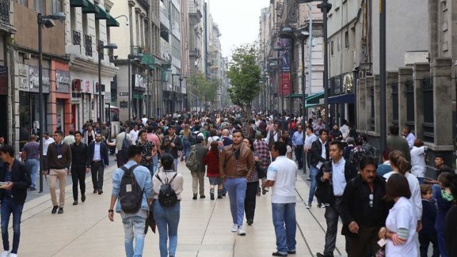 Mexicanos perciben mayor pobreza y que pagan más impuestos: Centro de Estudios Espinosa Yglesias