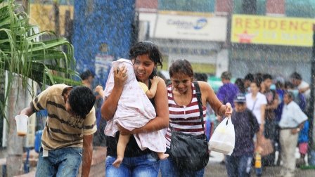 Lluvias se generalizan en México por cuatro fenómenos