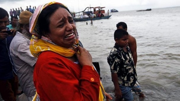 Naufragio en Bangladesh deja 200 desaparecidos