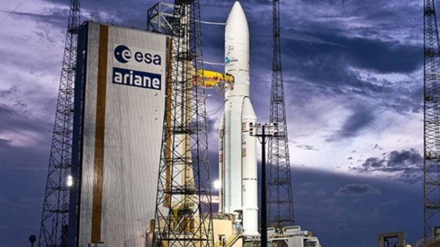 Lanzado al espacio un Ariane-5 con dos satélites
