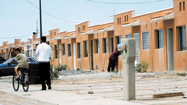 Nuevos fraccionamientos en Juárez, nidos de pobreza