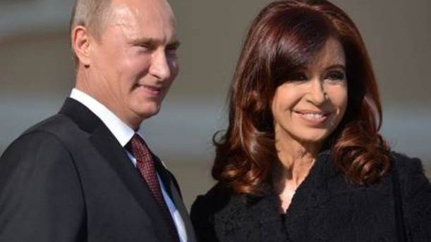 Putin y Cristina firman en Argentina por cooperación en energía nuclear