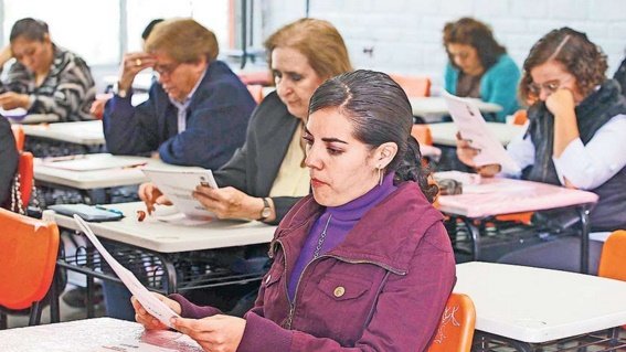 Alista SEP cese de cuatro mil maestros por no evaluarse