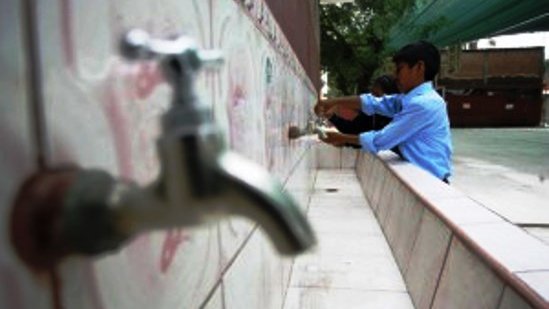 Atienden unas 120 llamadas diarias, por quejas de escuelas sin agua