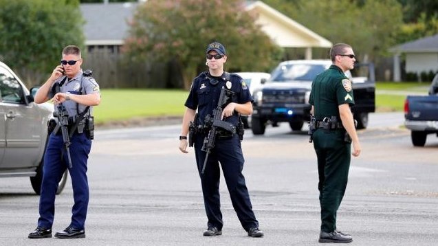 Reportan muerte de policías durante tiroteo en Louisiana