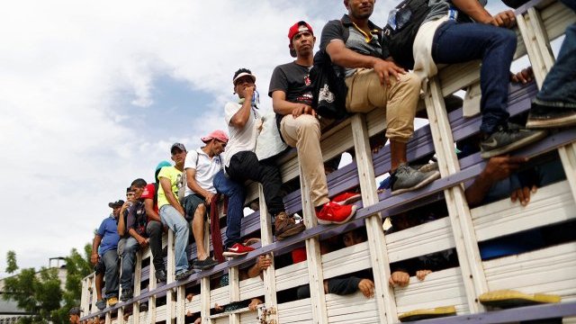 Aumenta en horas el flujo de migrantes hacia México y EEUU