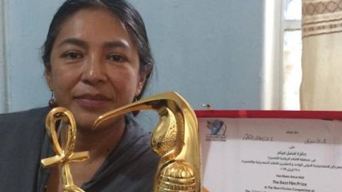 Oaxaqueña gana premio en Egipto por cortometraje sobre abandono de ancianos indígenas en México