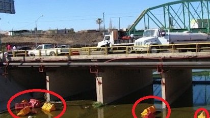Indignados de la Industrial: Hartos vecinos reabren cruce de autos en el Canal