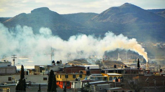 Parral: explota caldera en Duraplay e impiden paso a autoridades