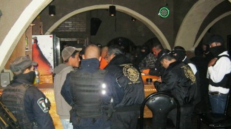 Clausuran 11 bares y cantinas en operativo en Chihuahua