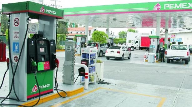 Importaciones bajan el precio de la gasolina