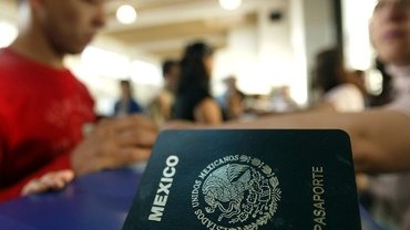 Aumenta 18% nùmero de trámites de pasaporte antes de Navidad