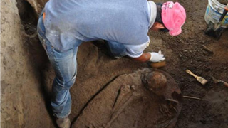 Encuentran cementerio maya en Tabasco