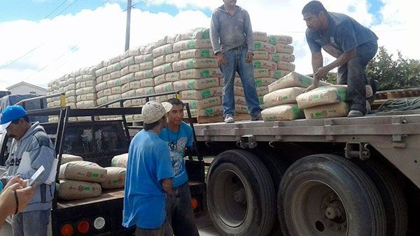 Alcaldesa no resuelve, pero Antorcha logra apoyos para 150 viviendas en Trancoso 