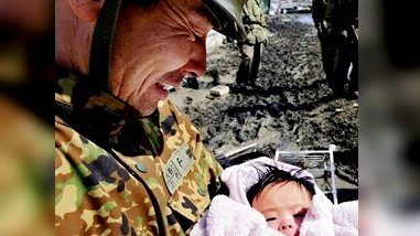 Bebita de 4 meses sobrevivió 3 días bajo los escombros