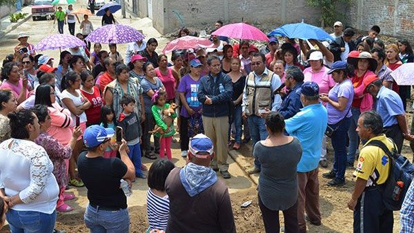 CONAGUA se compromete a apoyar a damnificados por desbordamiento del río Coatepec 