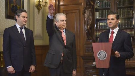 Peña Nieto nombra a Rafael Tovar y de Teresa secretario de Cultura
