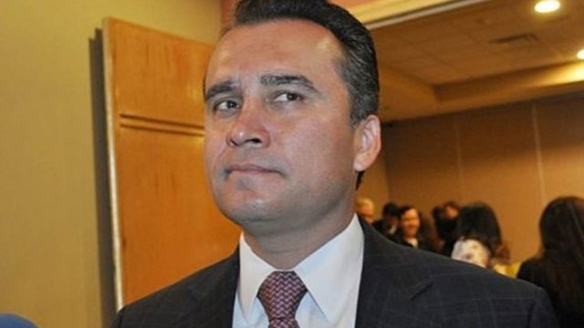 Detienen a González Tachiquín por delito de peculado agravado