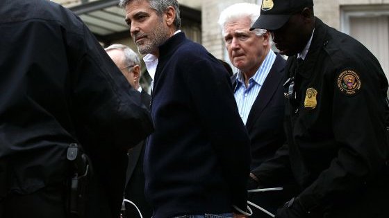 George Clooney, detenido por protestar ante la Embajada de Sudán en EE UU