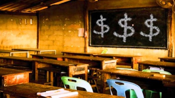 Casi 900  millones de pesos gasta Educación en sueldos irregulares