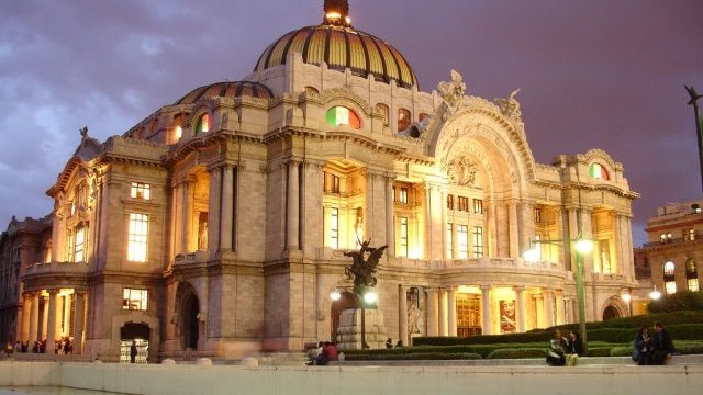 Celebran 80 años del Museo del Palacio de Bellas Artes con libro